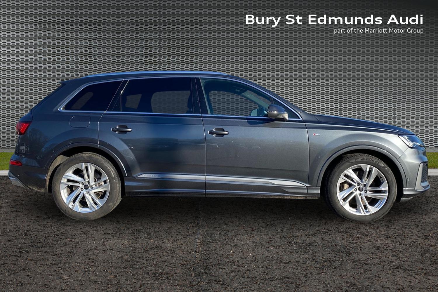 Used Audi Q7 2023 for sale - 76676856: Photo 4