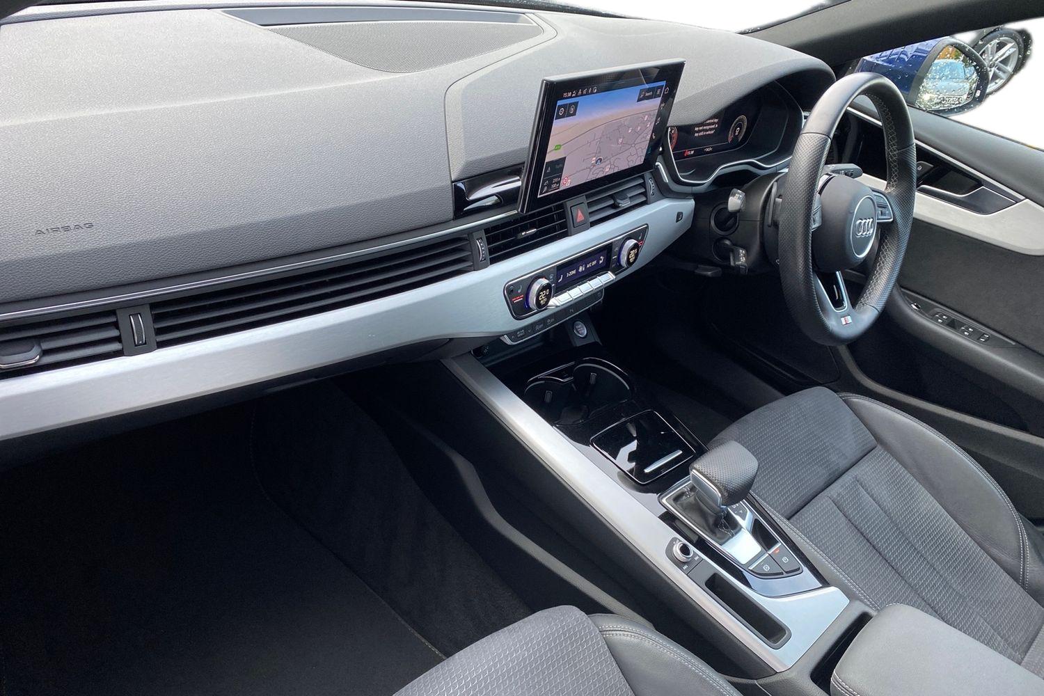 Used Audi A4 2022 for sale - 76674795: Photo 2