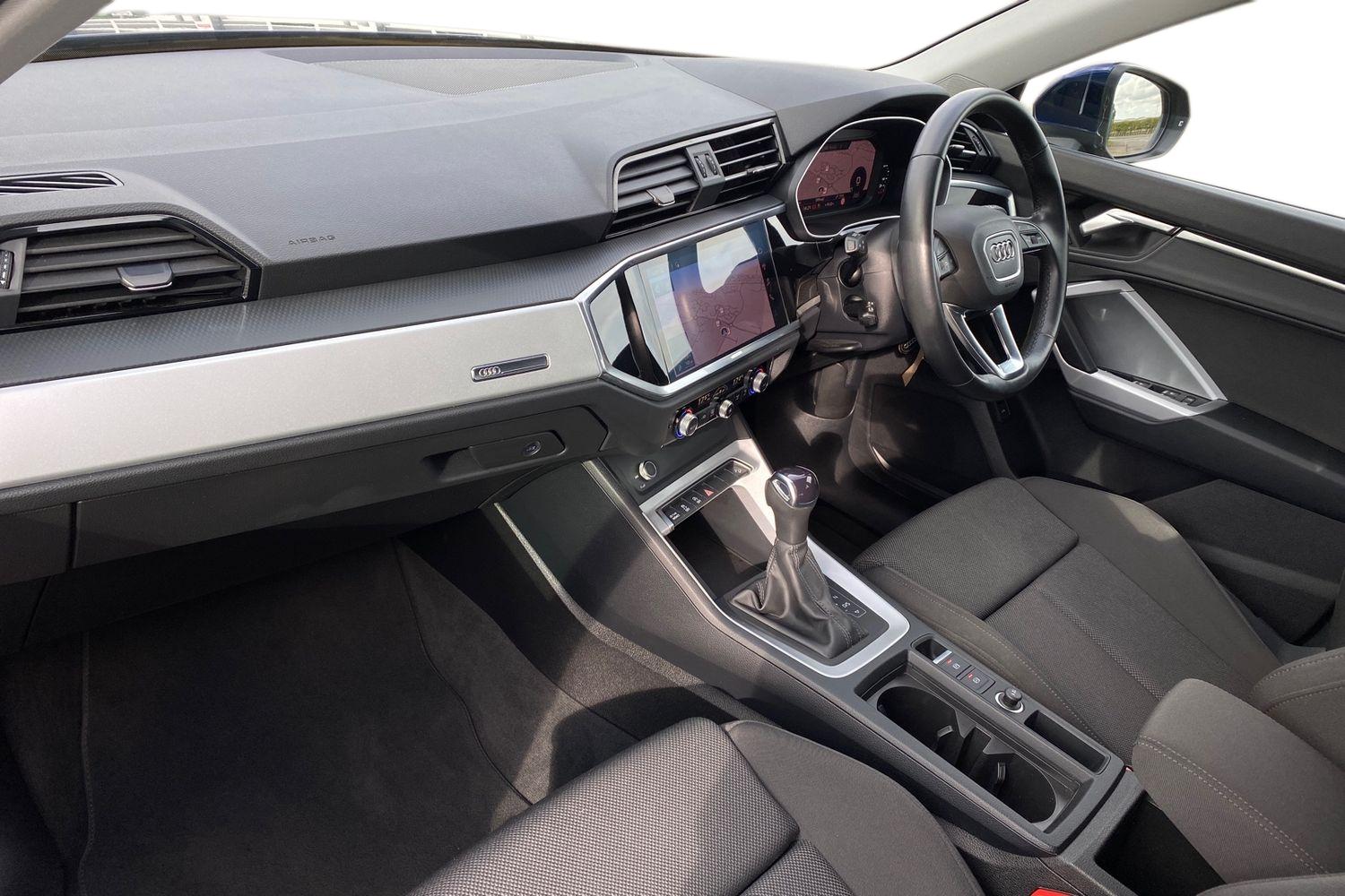 Used Audi Q3 2022 for sale - 76674552: Photo 2