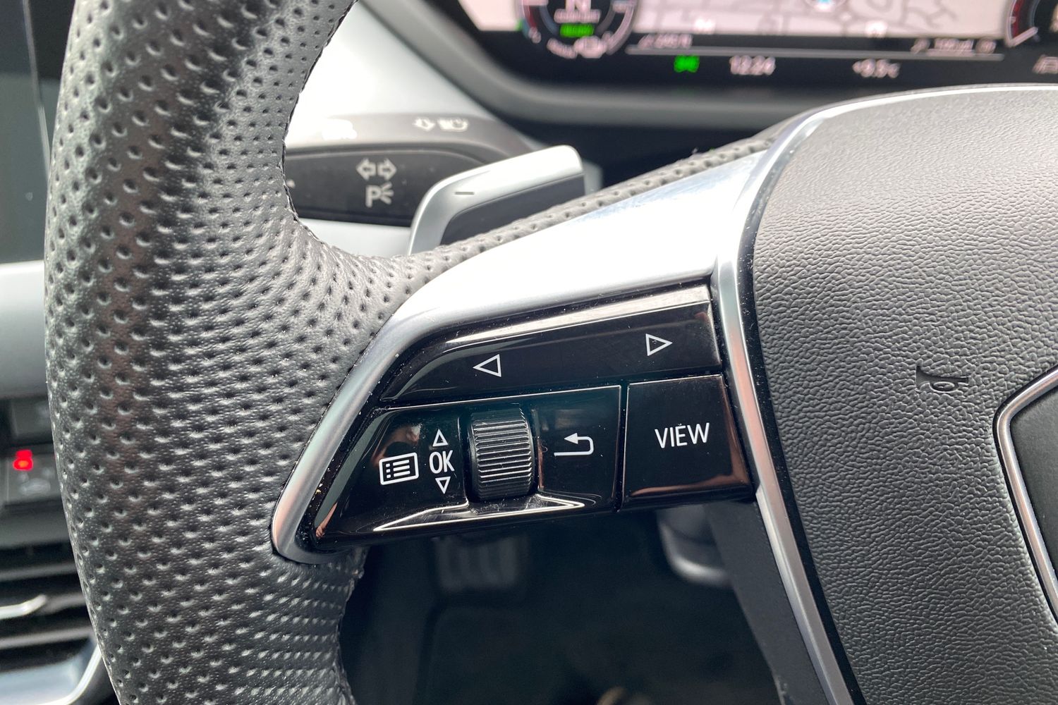 Used Audi e-tron GT 2023 for sale - 77947274: Photo 14