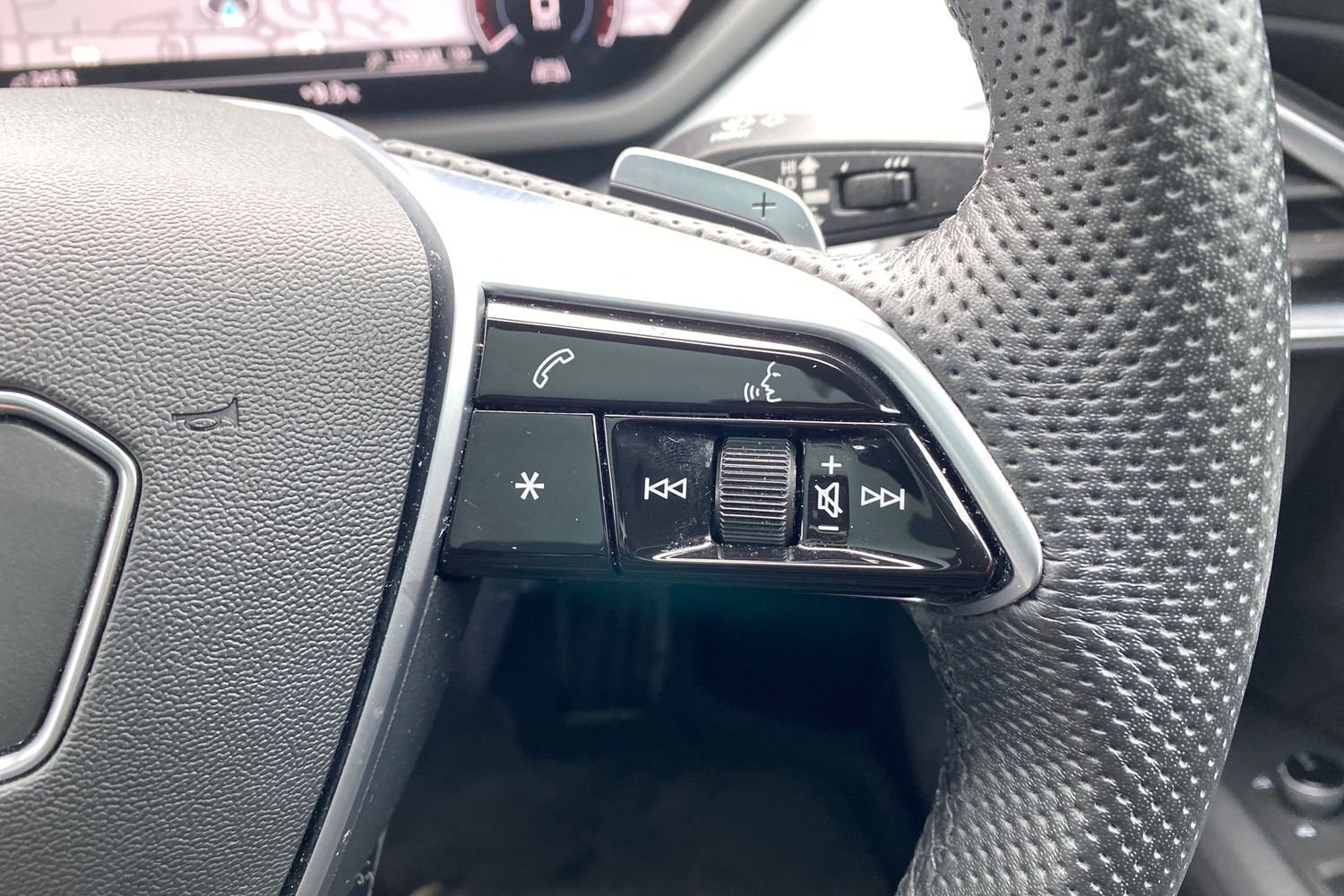 Used Audi e-tron GT 2023 for sale - 77947274: Photo 15