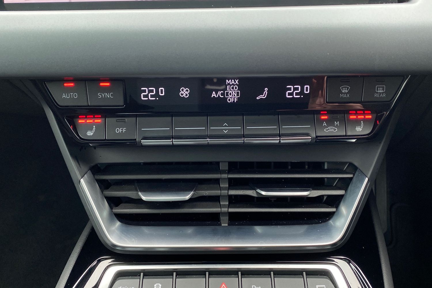 Used Audi e-tron GT 2023 for sale - 77947274: Photo 22