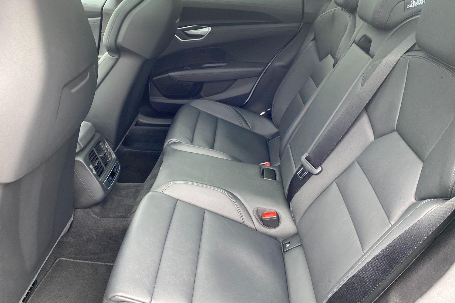 Used Audi e-tron GT 2023 for sale - 77947274: Photo 8