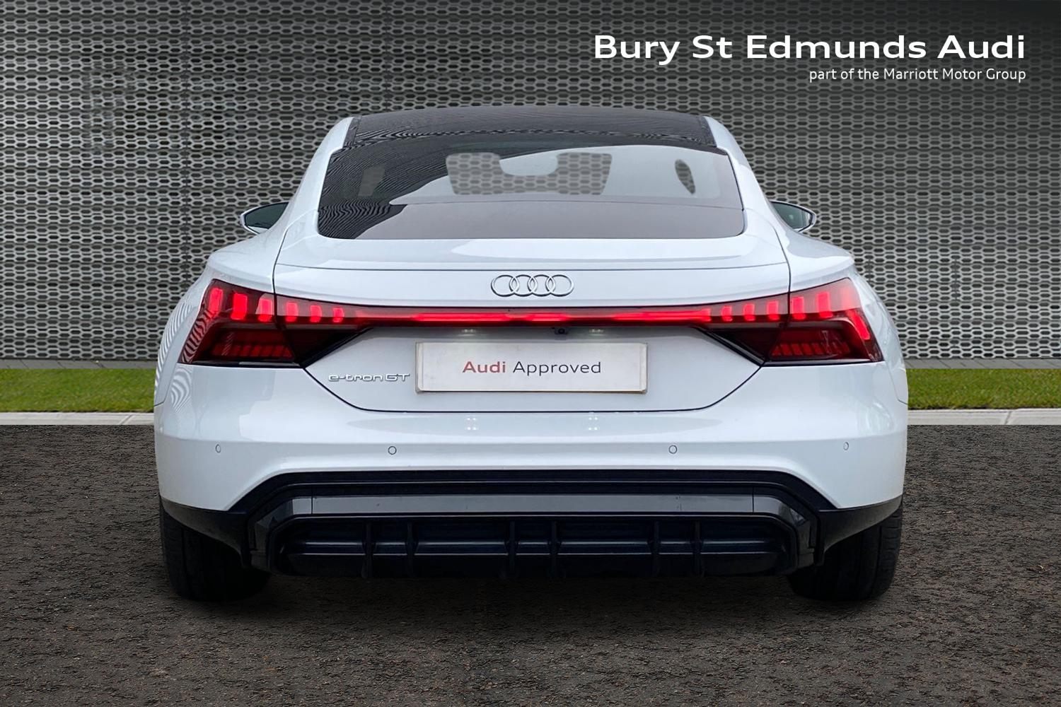 Used Audi e-tron GT 2023 for sale - 77947274: Photo 9