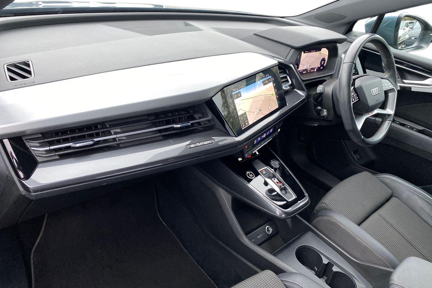 Used Audi Q4 e-tron 2021 for sale - 76674007: Photo 2