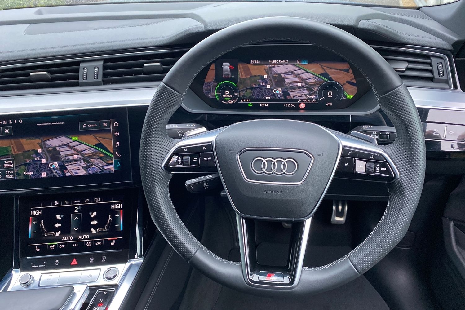 Used Audi Q8 2023 for sale - 76676277: Photo 13