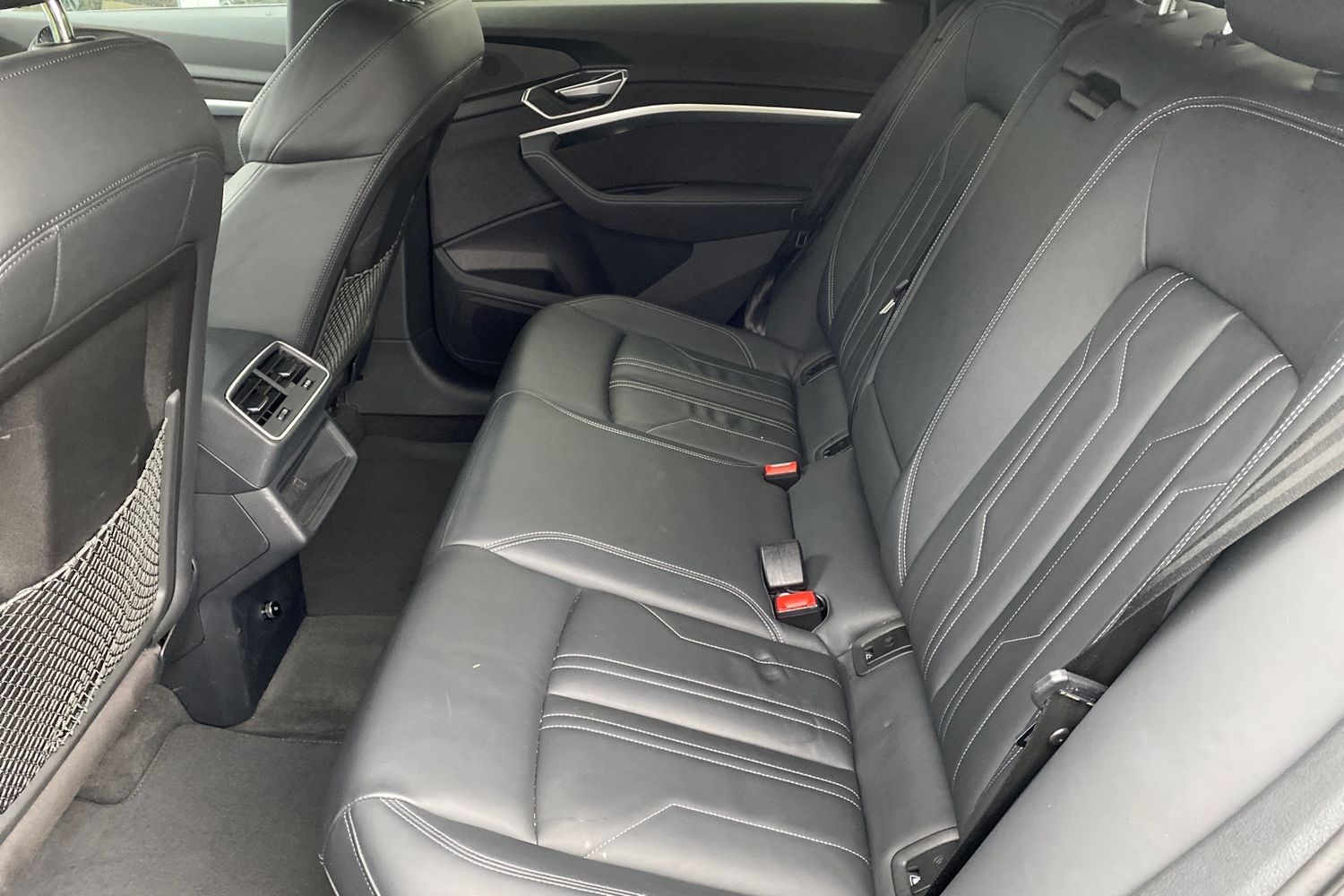 Used Audi Q8 2023 for sale - 76676277: Photo 8