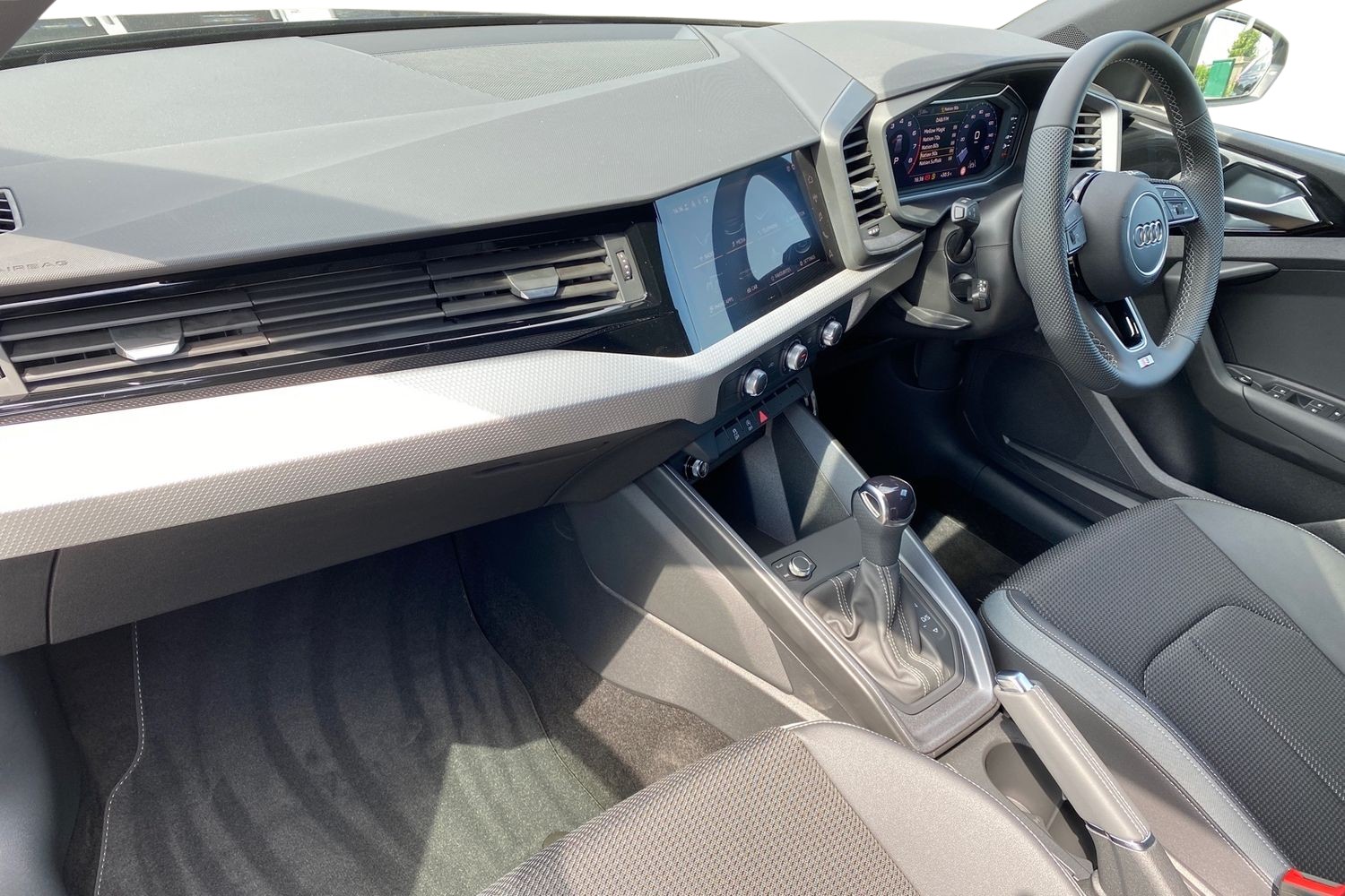 Used Audi A1 2025 for sale - 77009977: Photo 2