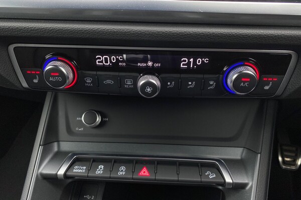 Used Audi Q3 2020 for sale - 76275885: Photo 22