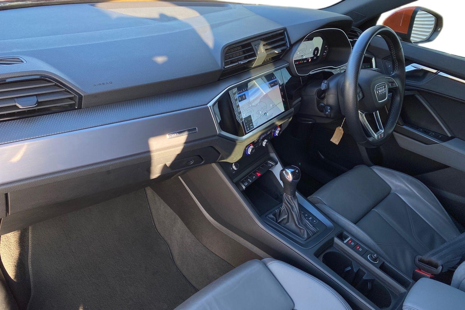 Used Audi Q3 2022 for sale - 76674953: Photo 2