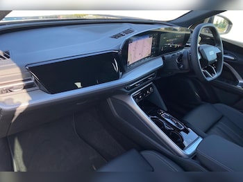 Used Audi Q5 2025 for sale - 77516437: Photo