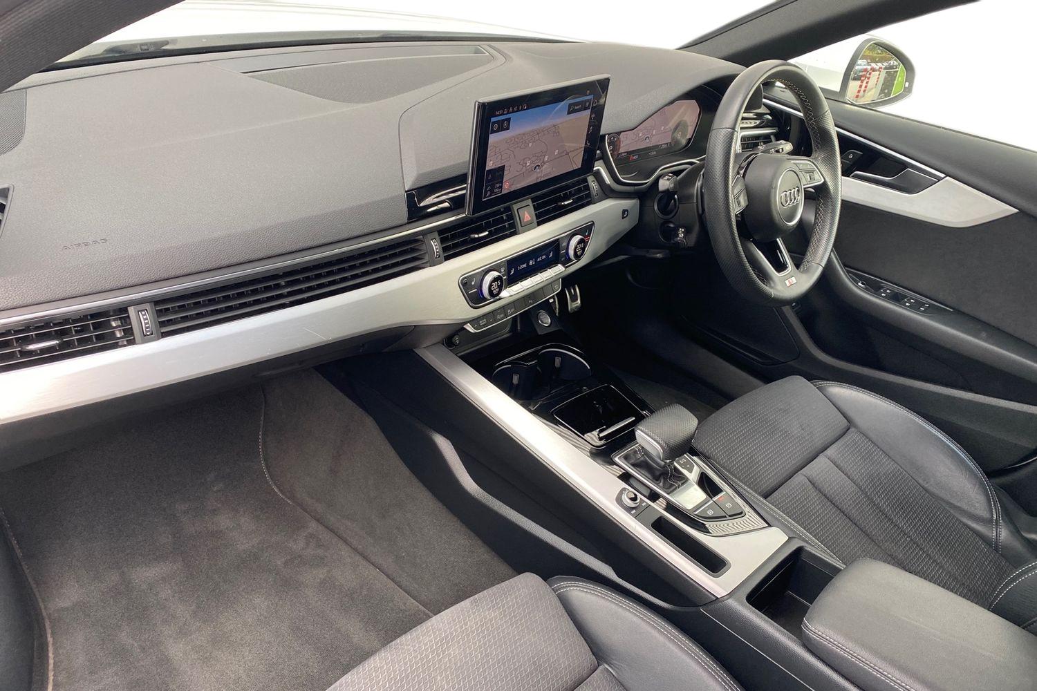 Used Audi A4 2022 for sale - 76674862: Photo 2