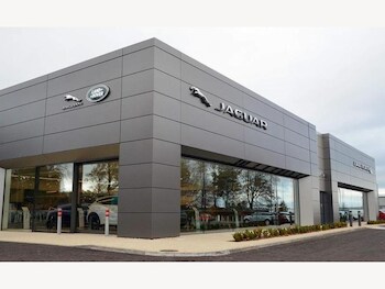 (73) - 2.0 D204 MHEV R-Dynamic SE Black SUV 5dr Diesel Auto AWD Euro 6 (s/s) (204