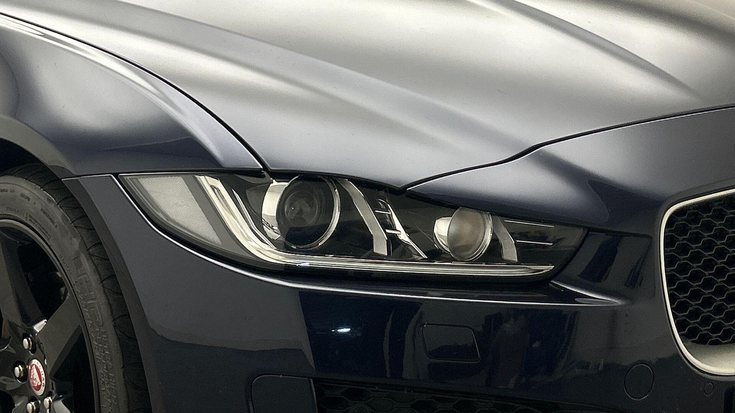 Used Jaguar XE 2018 for sale - 76094797: Photo 17