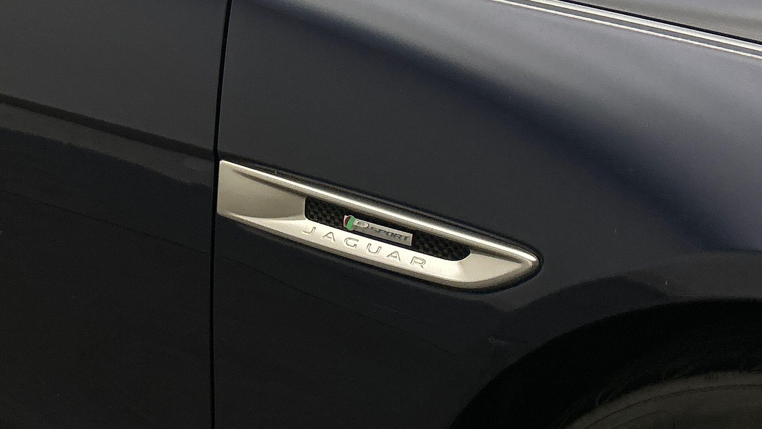 Used Jaguar XE 2018 for sale - 76094797: Photo 20