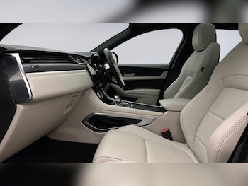 Used Jaguar F-Pace 2023 for sale - 75351973: Photo