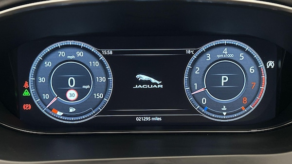 Used Jaguar E-Pace 2019 for sale - 75609651: Photo 16