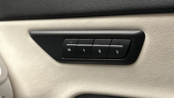 Used Jaguar E-Pace 2019 for sale - 75609651: Photo 27