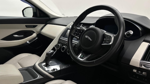 Used Jaguar E-Pace 2019 for sale - 75609651: Photo 30