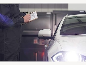 Used Jaguar XE 2019 for sale - 75623916: Photo