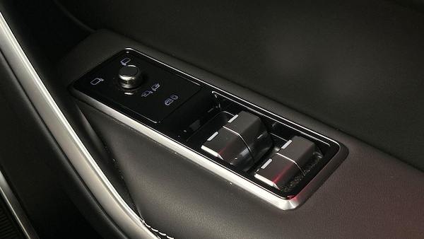 Used Jaguar F-Pace 2024 for sale - 76239345: Photo 25