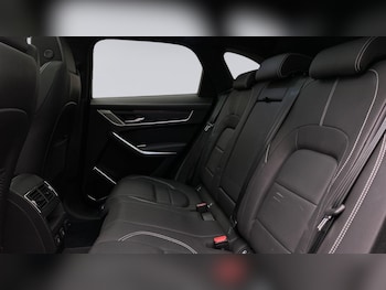 Used Jaguar F-Pace 2024 for sale - 76239345: Photo 4
