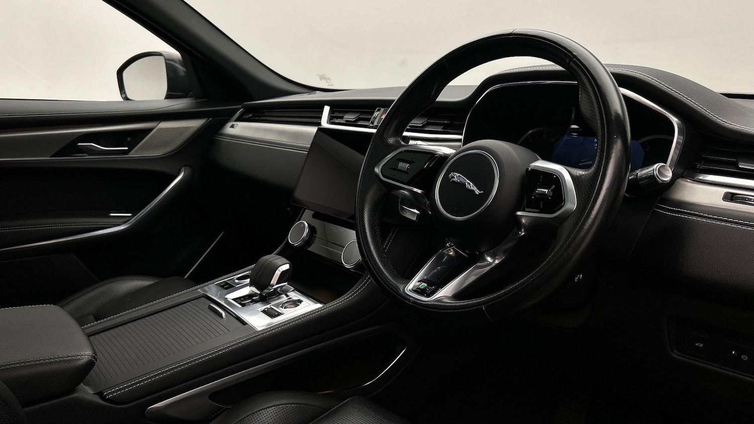Used Jaguar F-Pace 2021 for sale - 76001009: Photo 33