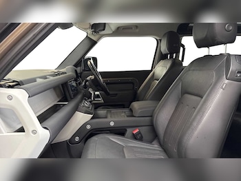 Used Land Rover Defender 2021 for sale - 75218140: Photo
