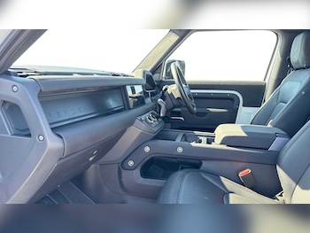Used Land Rover Defender 2023 for sale - 75216903: Photo