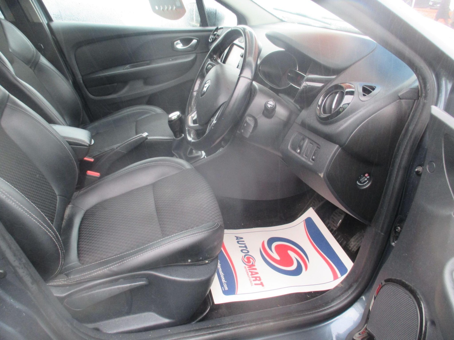 Used Renault Clio 2017 for sale - 77376272: Photo 10