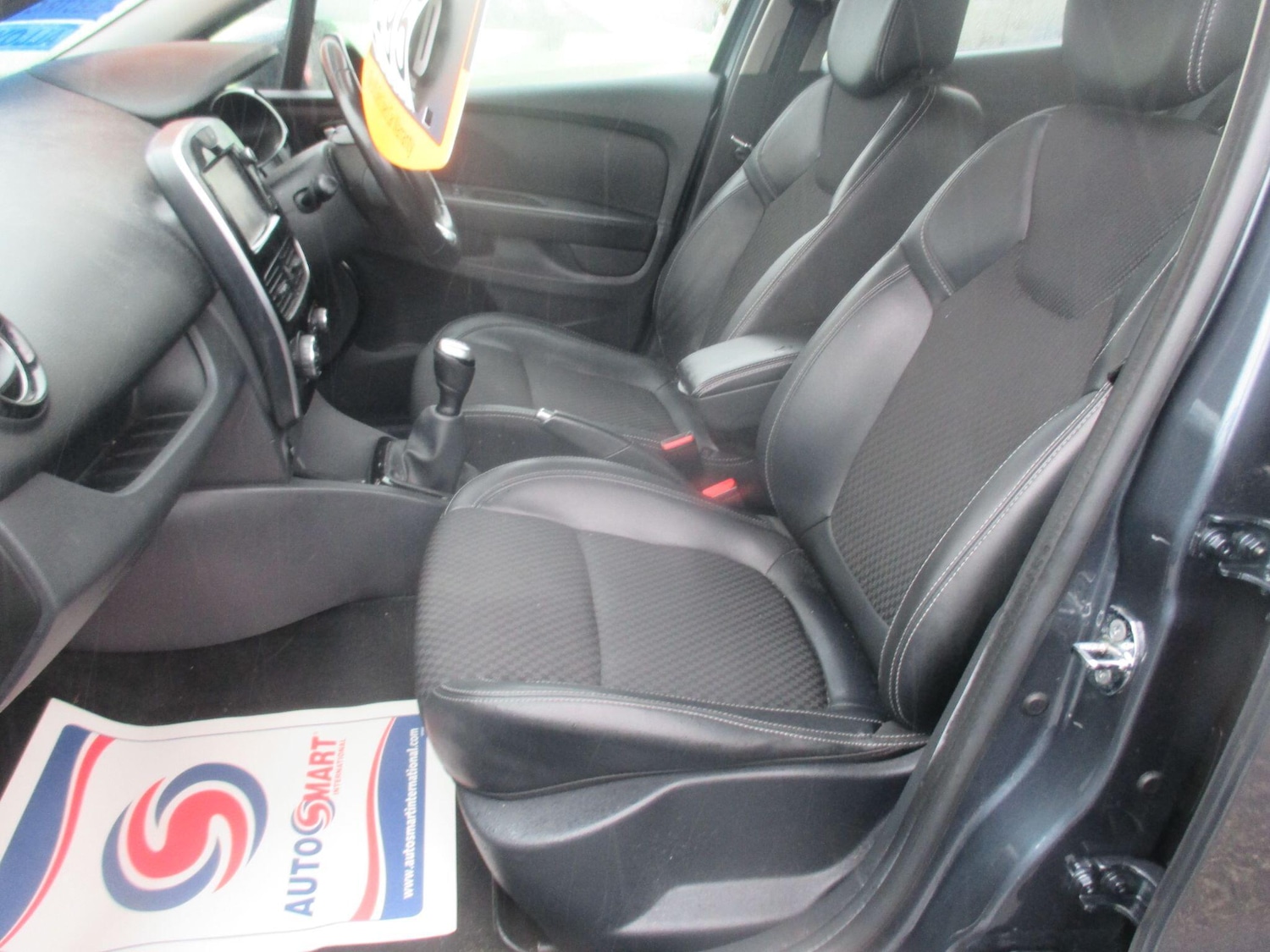 Used Renault Clio 2017 for sale - 77376272: Photo 12