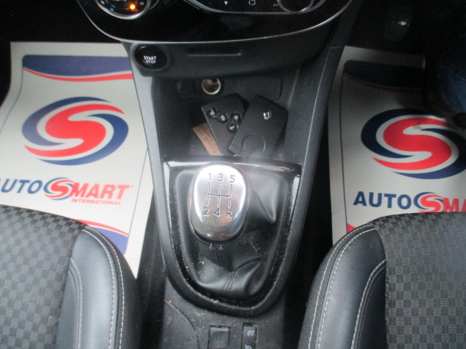 Used Renault Clio 2017 for sale - 77376272: Photo 14