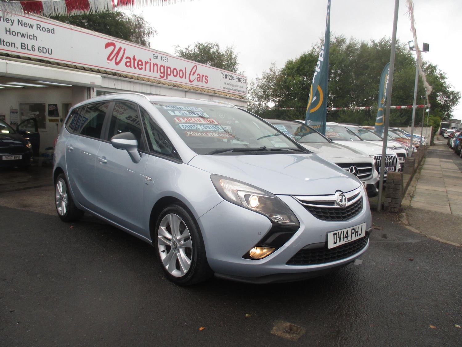 Used Vauxhall Zafira Tourer 2014 for sale - 76152695: Photo 1