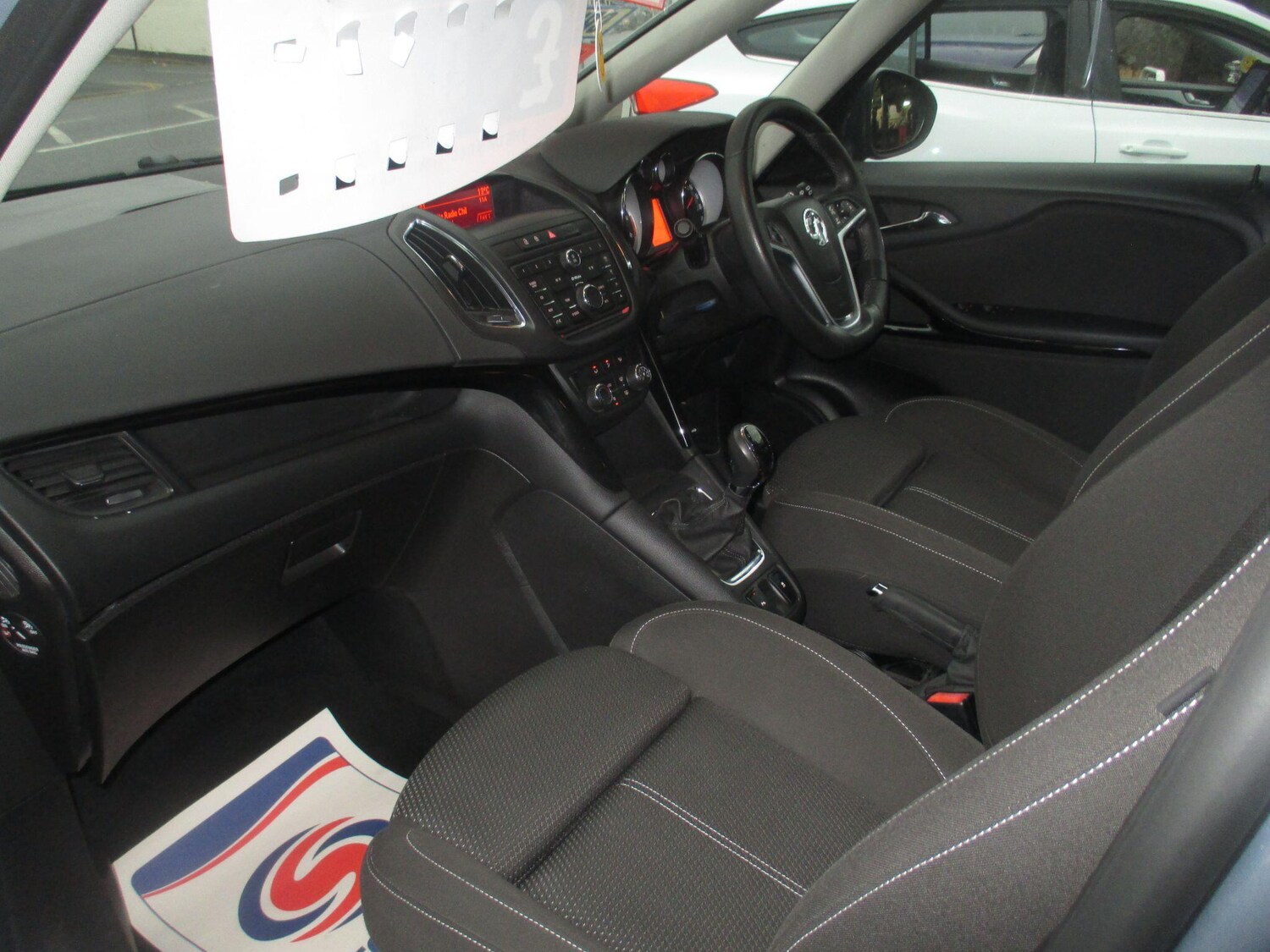 Used Vauxhall Zafira Tourer 2014 for sale - 76152695: Photo 31