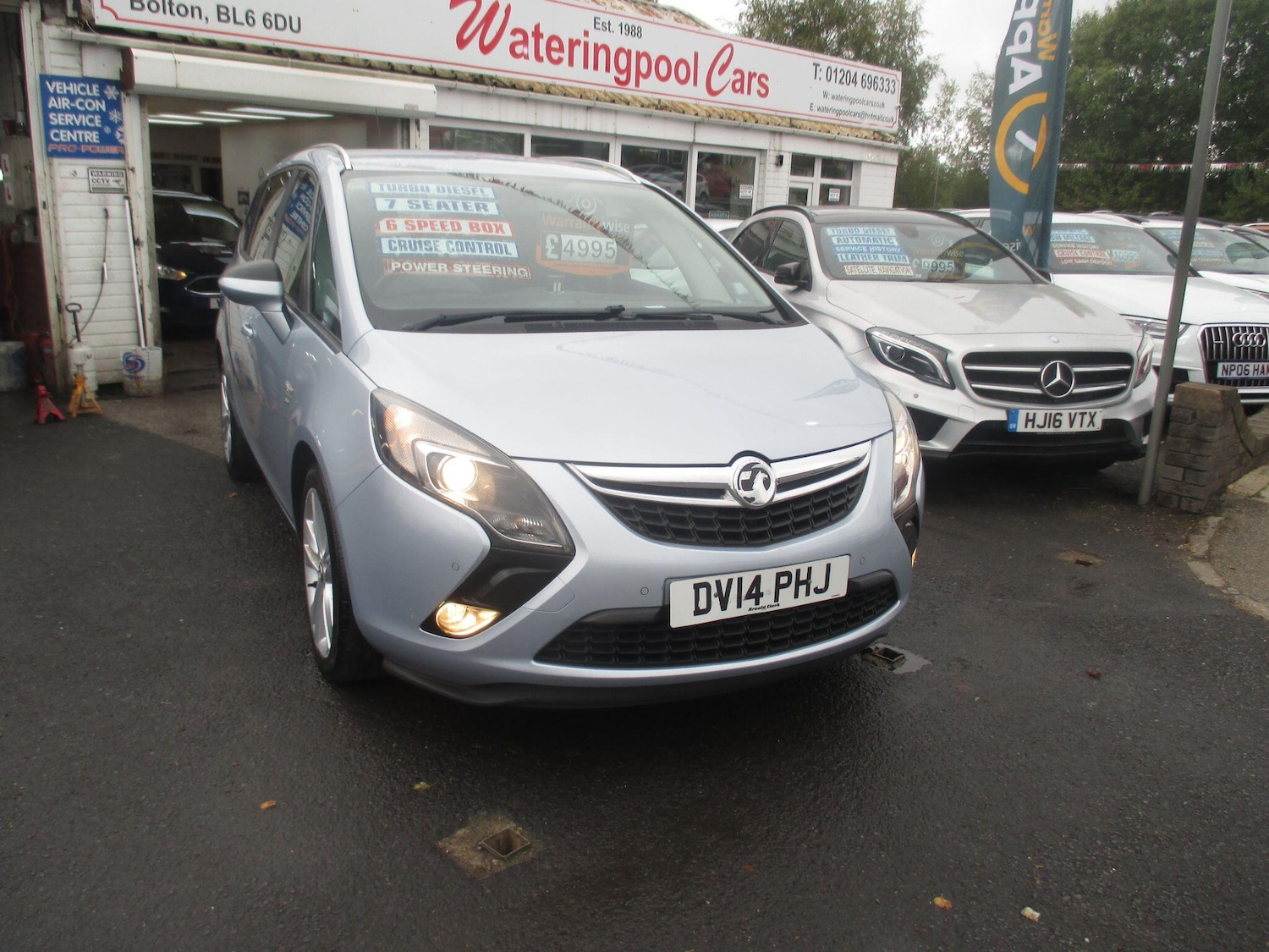 Used Vauxhall Zafira Tourer 2014 for sale - 76152695: Photo 4