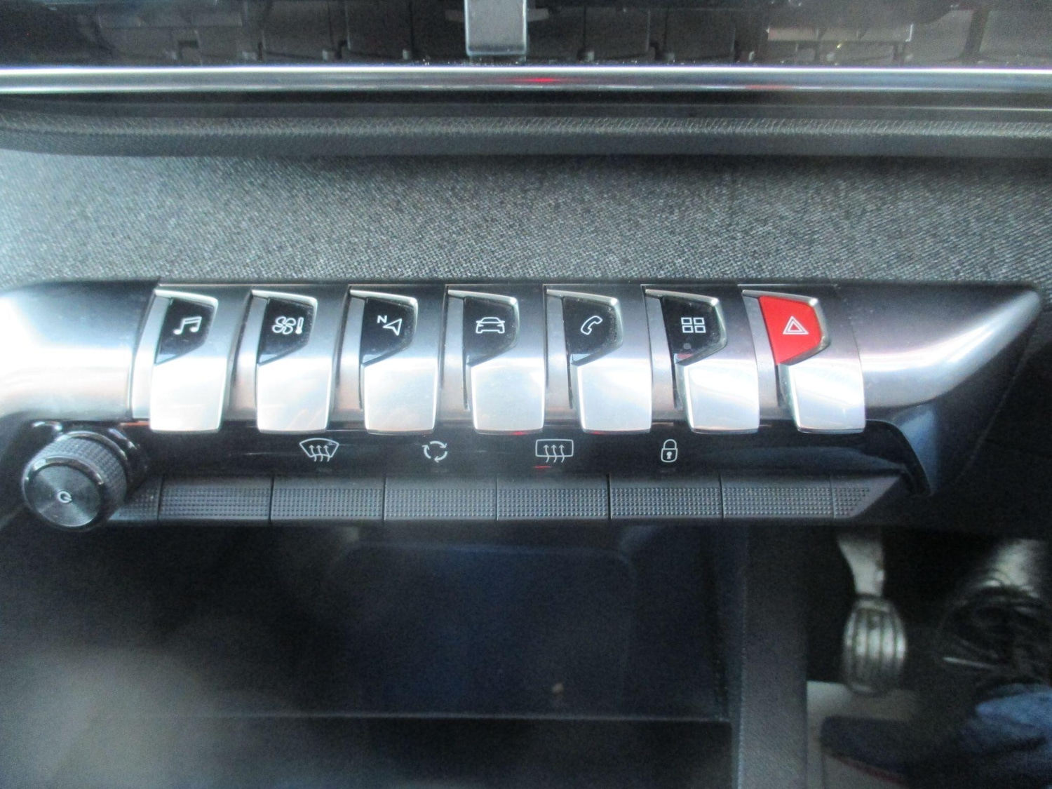 Used Peugeot 3008 2018 for sale - 77109540: Photo 34