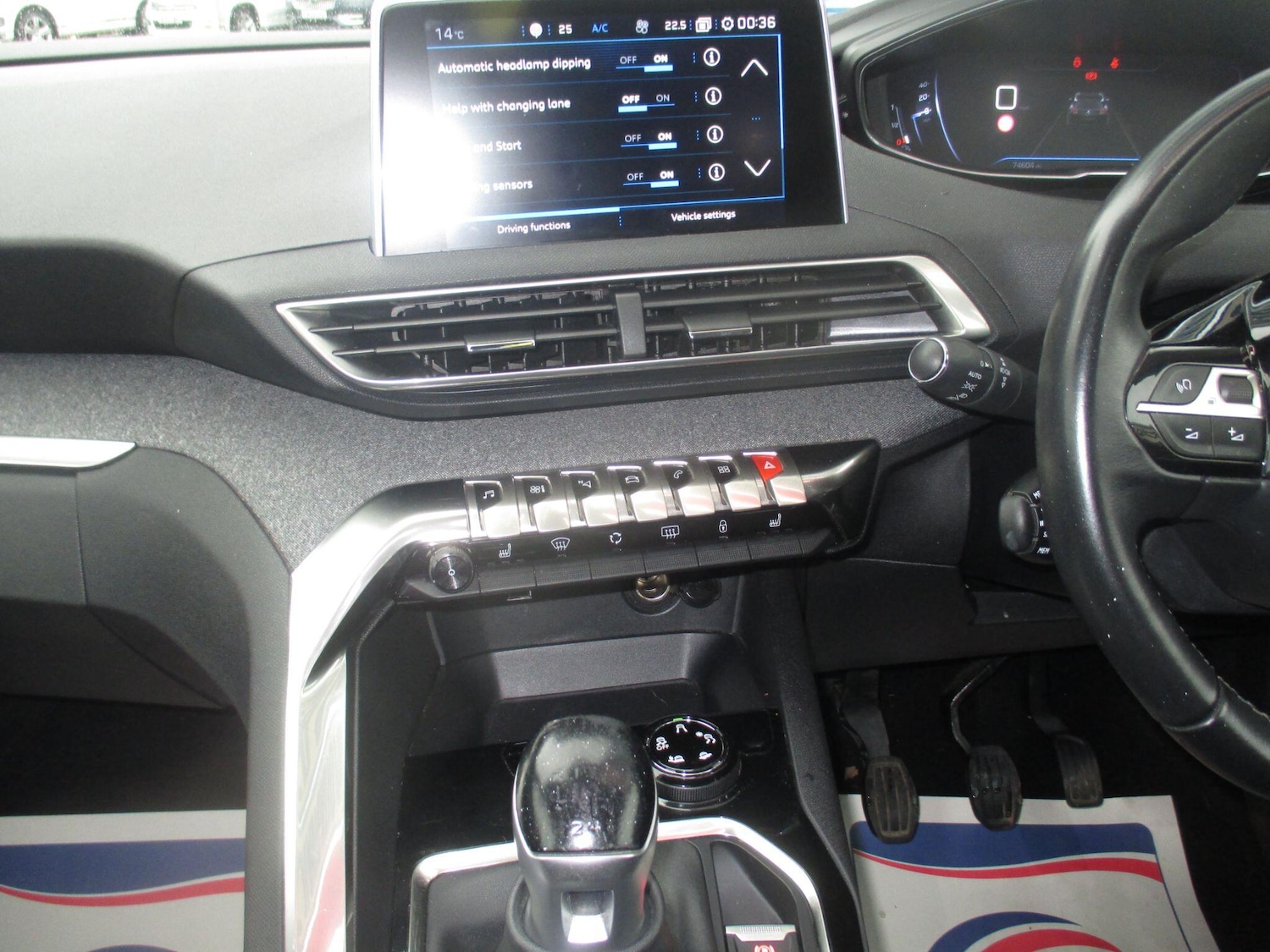 Used Peugeot 3008 2017 for sale - 76189607: Photo 30