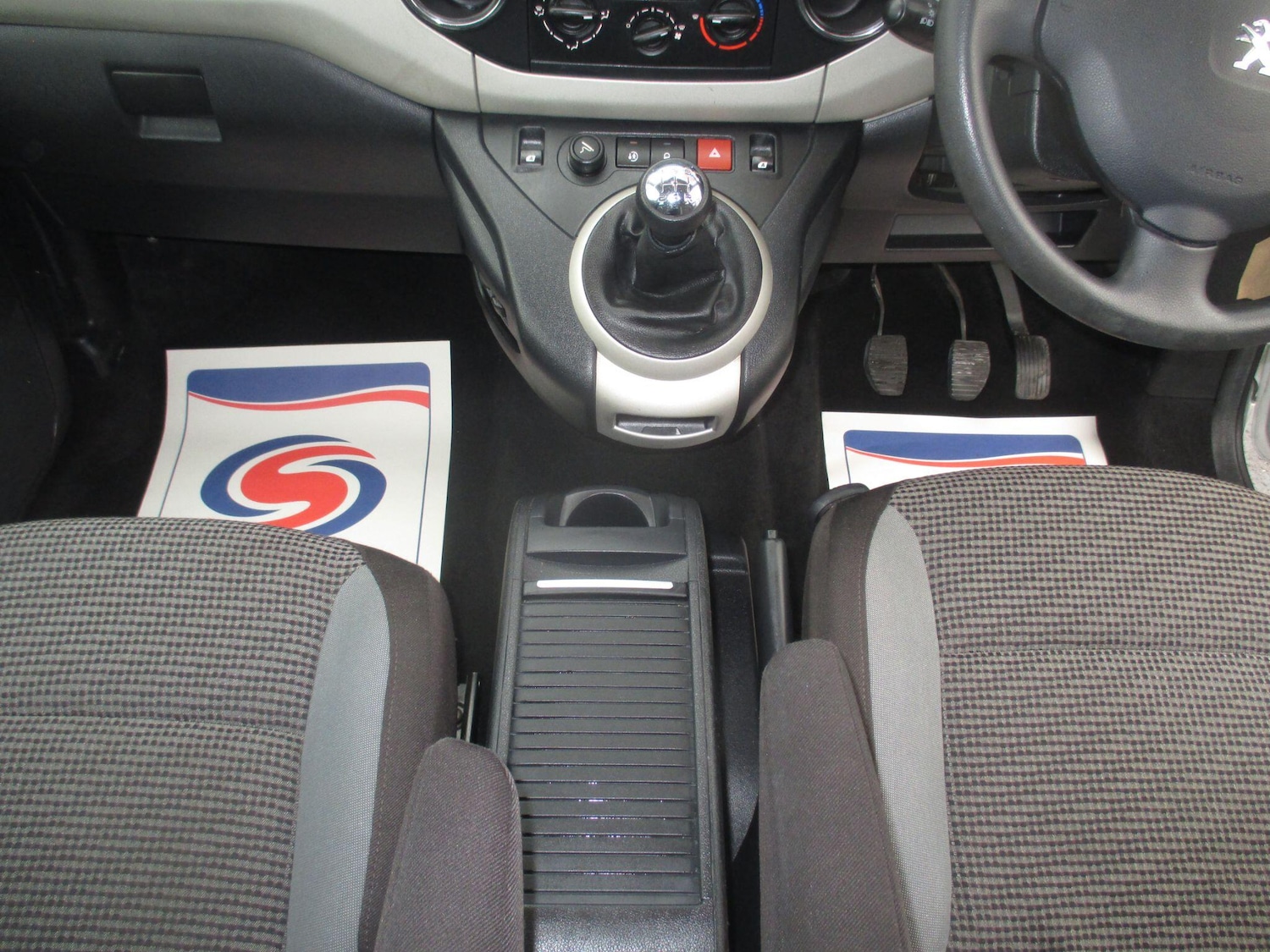 Used Peugeot Partner Tepee 2015 for sale - 76992970: Photo 21