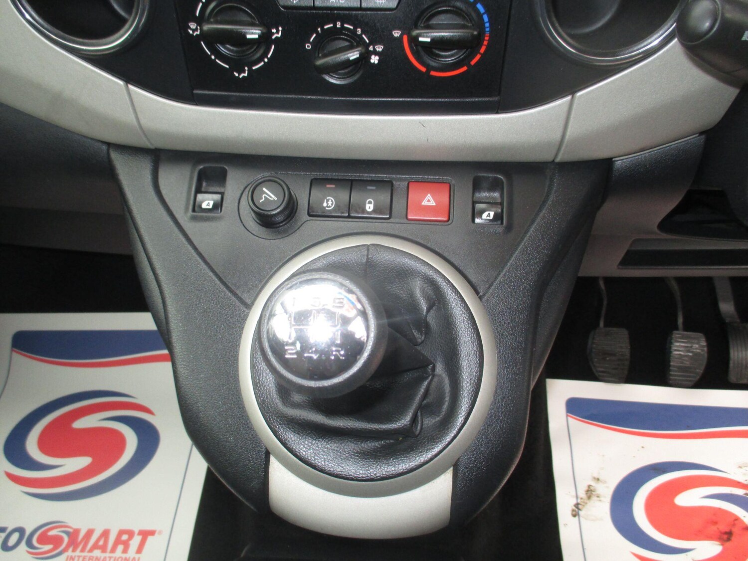 Used Peugeot Partner Tepee 2015 for sale - 76992970: Photo 32