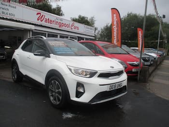 Used Kia Stonic 2018 for sale - 79669058: Photo