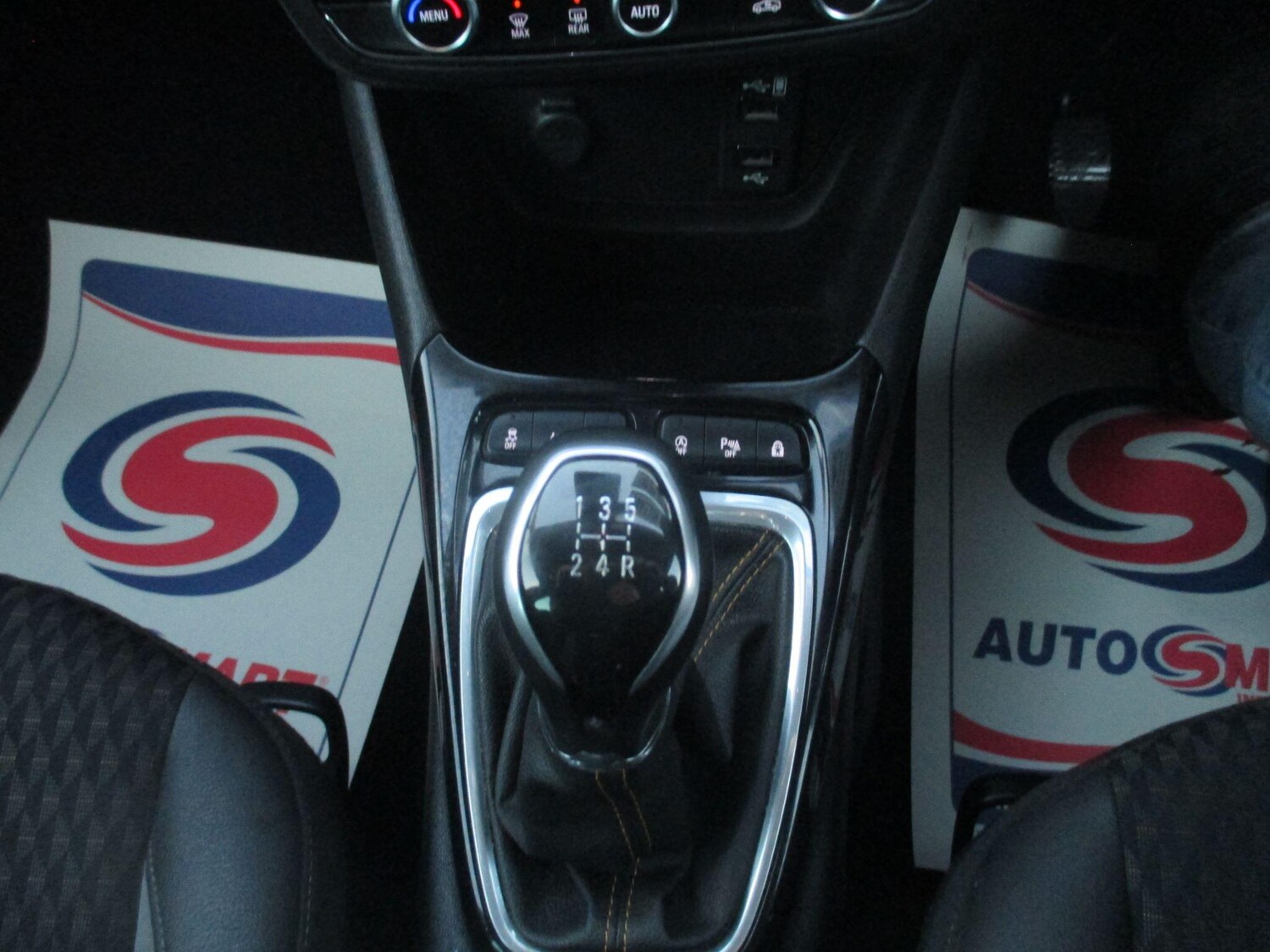 Used Vauxhall Crossland X 2019 for sale - 76839689: Photo 31