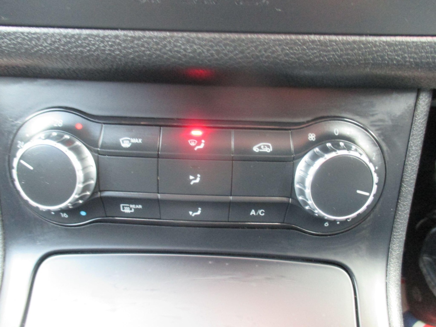 Used Mercedes-Benz B Class 2014 for sale - 75949983: Photo 37