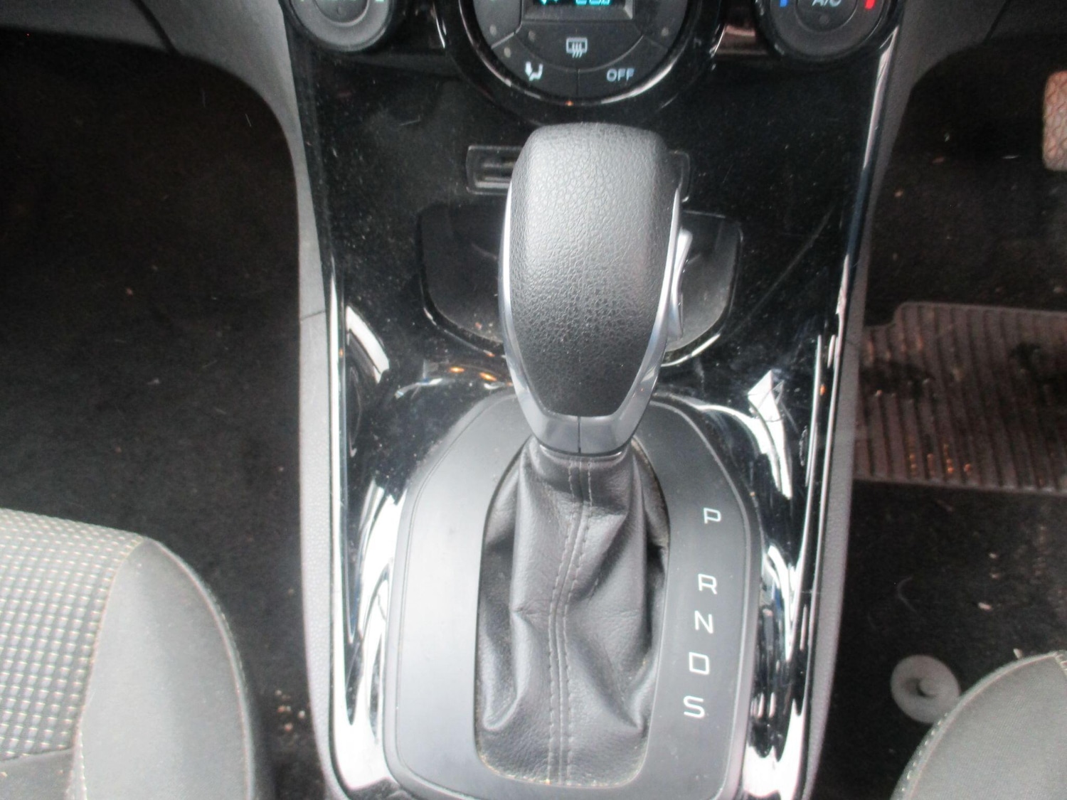 Used Ford Fiesta 2017 for sale - 77525026: Photo 13