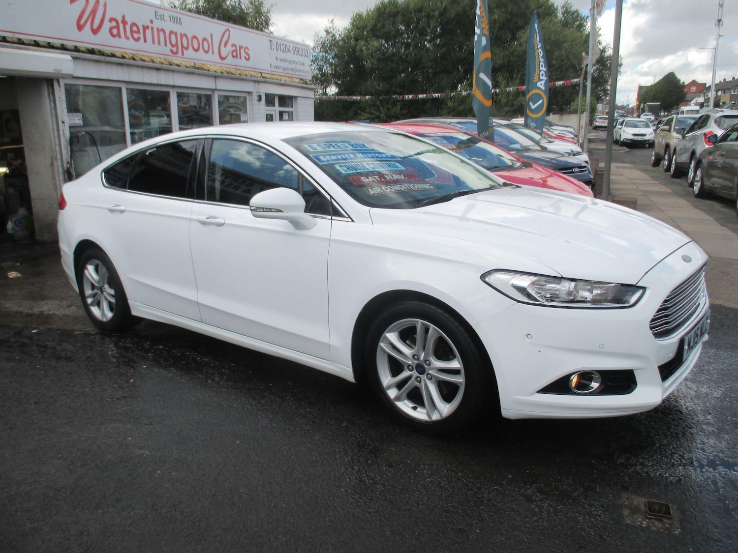 Used Ford Mondeo 2015 for sale - 76645536: Photo 2