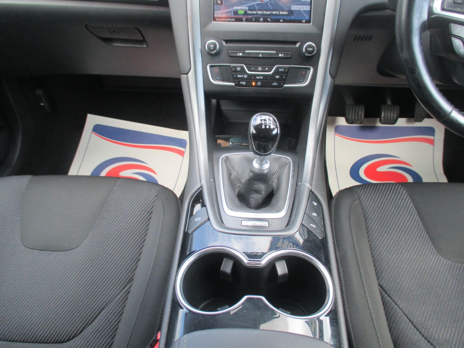 Used Ford Mondeo 2015 for sale - 76645536: Photo 24