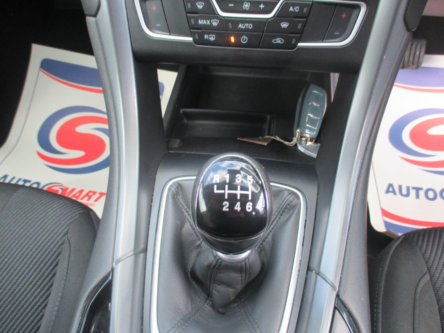 Used Ford Mondeo 2015 for sale - 76645536: Photo 30