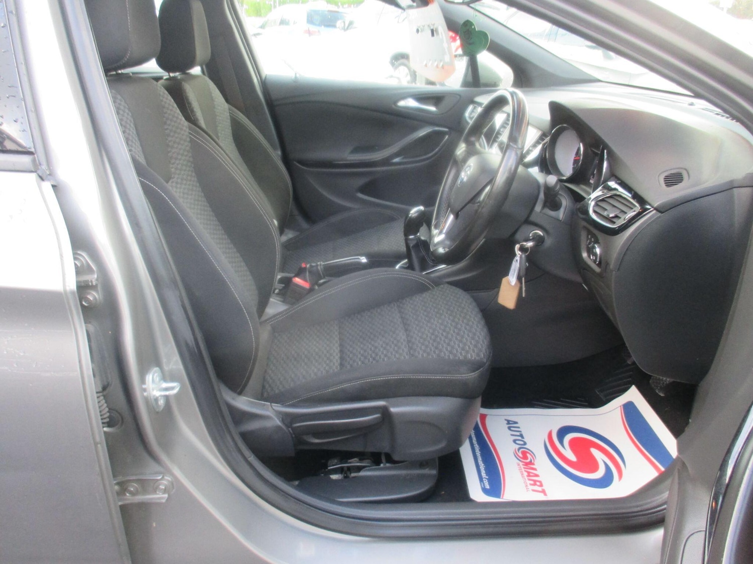 Used Vauxhall Astra 2017 for sale - 75949073: Photo 12