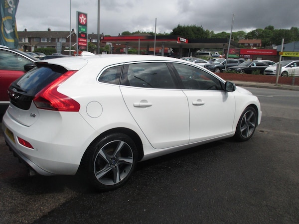 Used Volvo V40 2014 for sale - 75401383: Photo 10