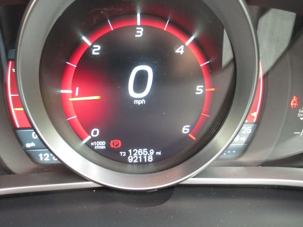 Used Volvo V40 2014 for sale - 75401383: Photo 30