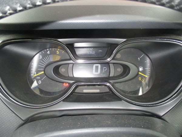 Used Renault Captur 2015 for sale - 76085364: Photo 21